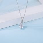 Brillant Moissanite Solitaire Necklace - Image 2